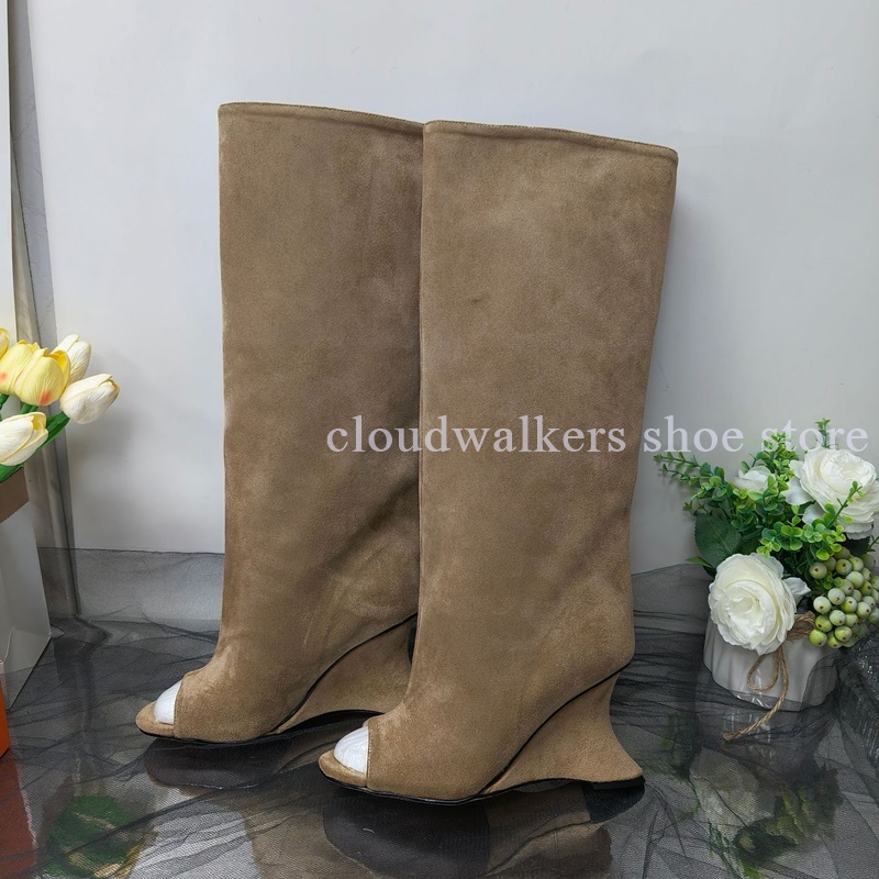 Street Fashion Walking - Novo peep toe camurça salto estranho