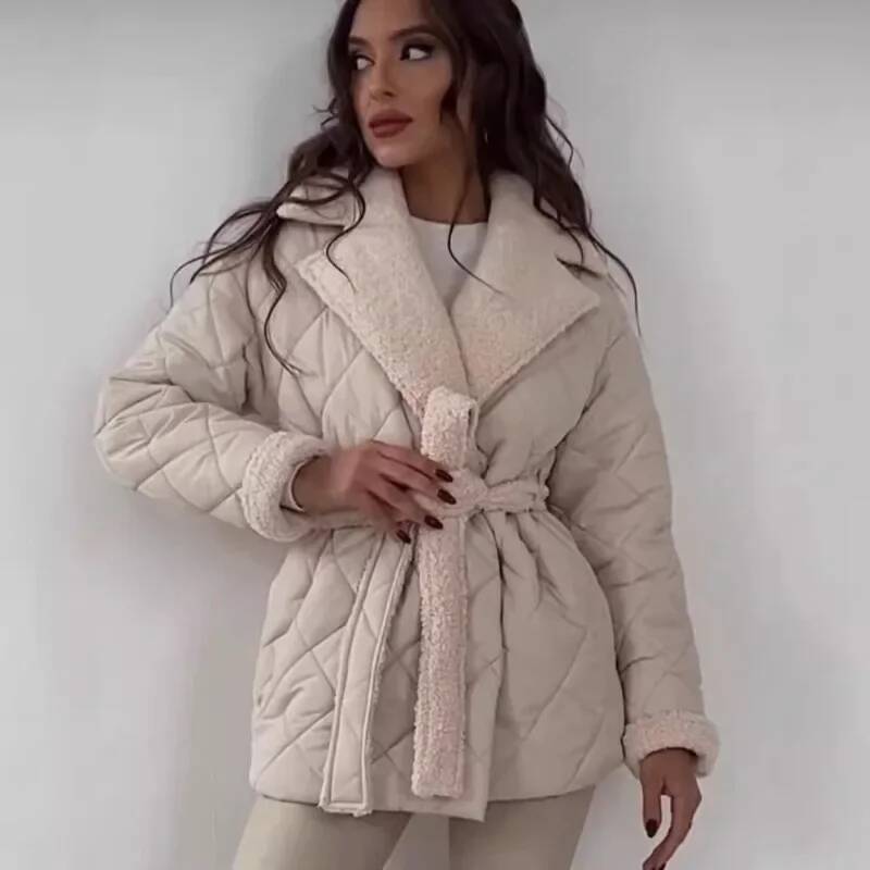 Casaco Elegante com Forro de P - Street Fashion England avaliação e preço