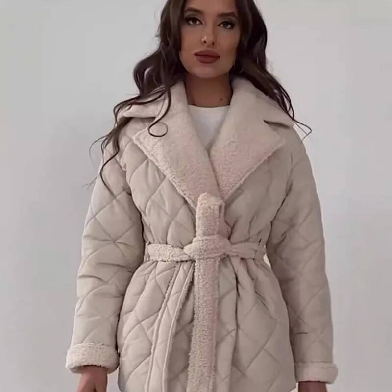 Casaco Elegante com Forro de P - Street Fashion England avaliação e preço