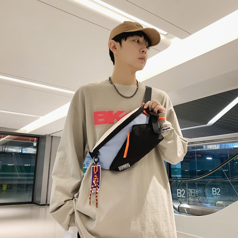 Bolsa de Peito Feminina, Poche - Street Fashion Baggy avaliação e preço